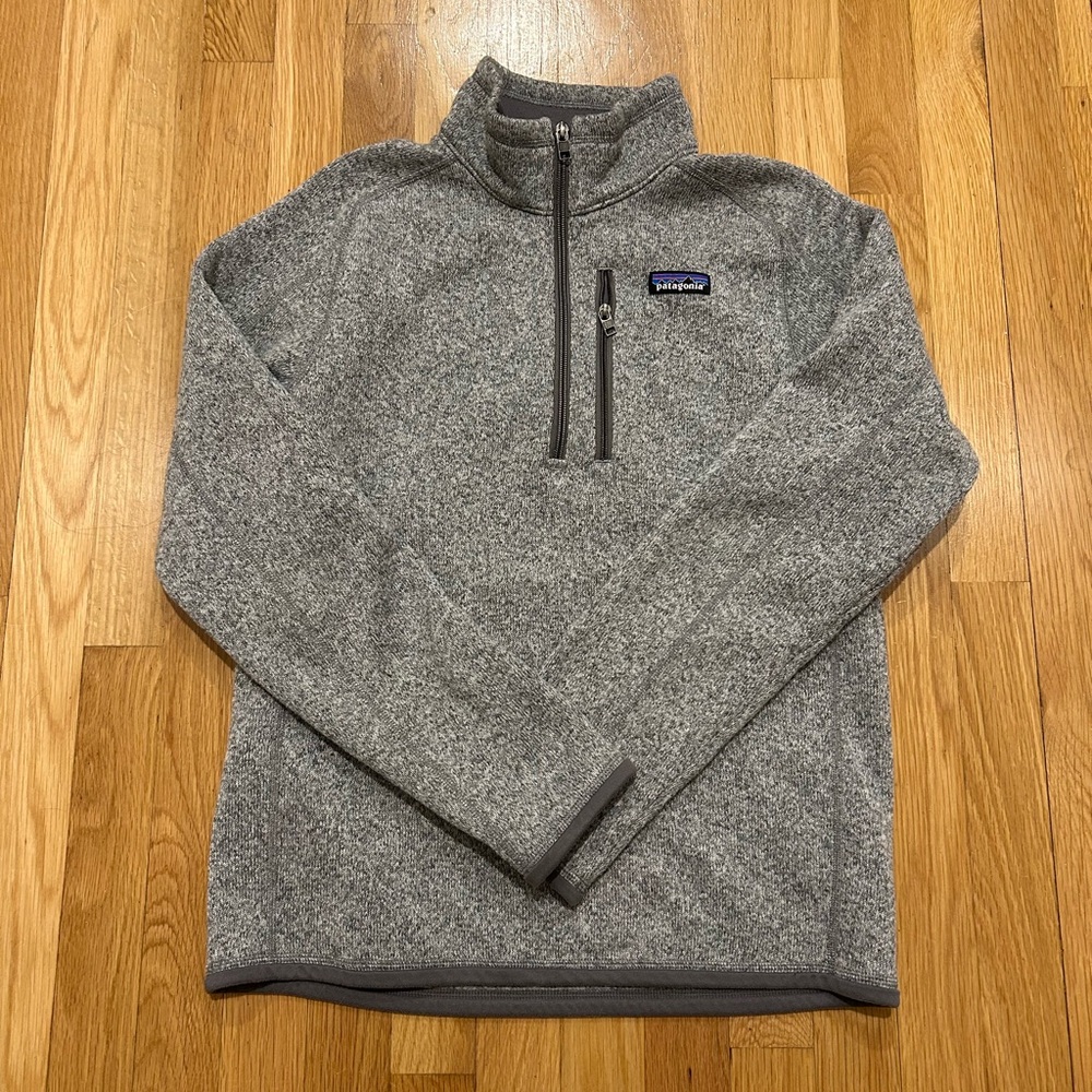 Men’s Patagonia sweater jacket 1/4 zip, grey, size small
